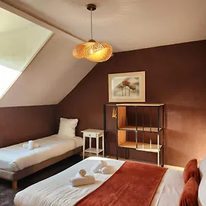 Hotel Le Petit Montmartre, Dinard